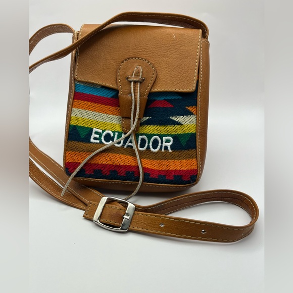 2448-HMT Equador Colorful Woven Wool & Brown Leather Crossbody Bag Preowned - Picture 1 of 8